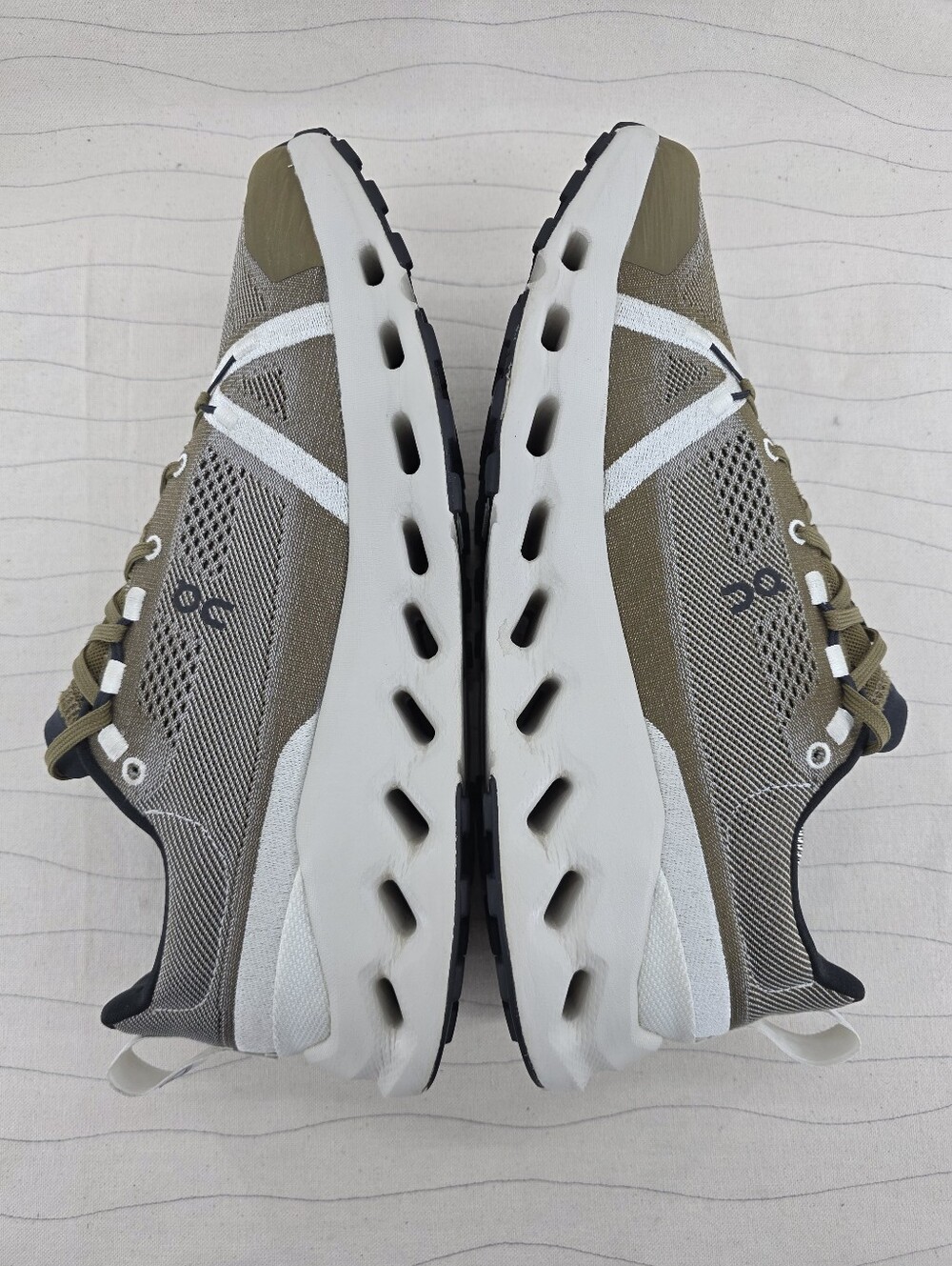 On Running Mens Cloudsurfer Trail Brown Beige Running Sneakers Shoes Size 11.5 - Picture 8 of 15